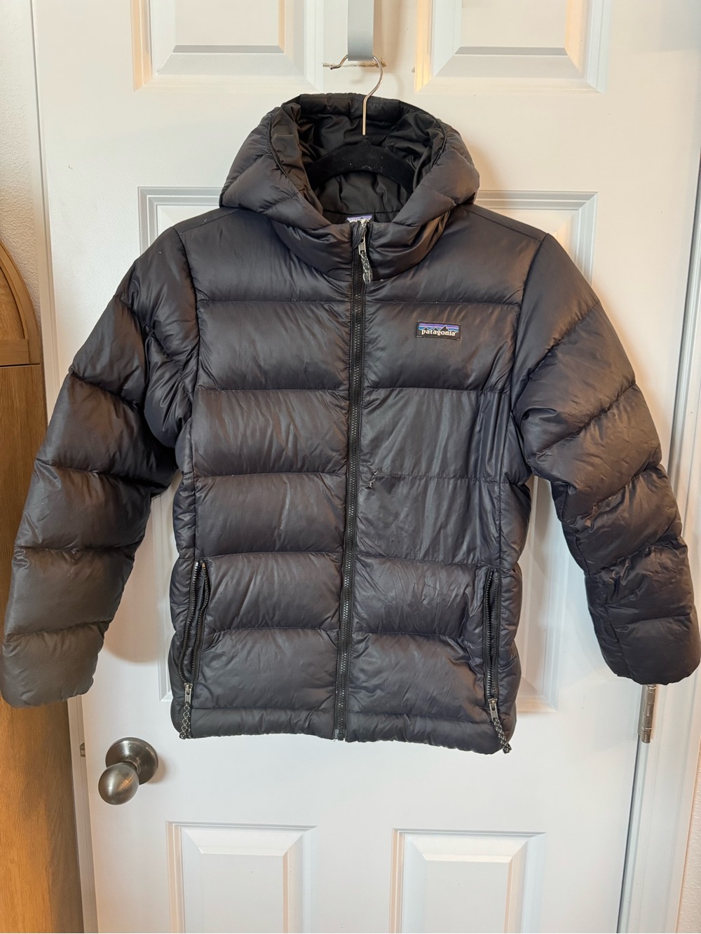 Patagonia Kids Down Puffer Coat - size 10